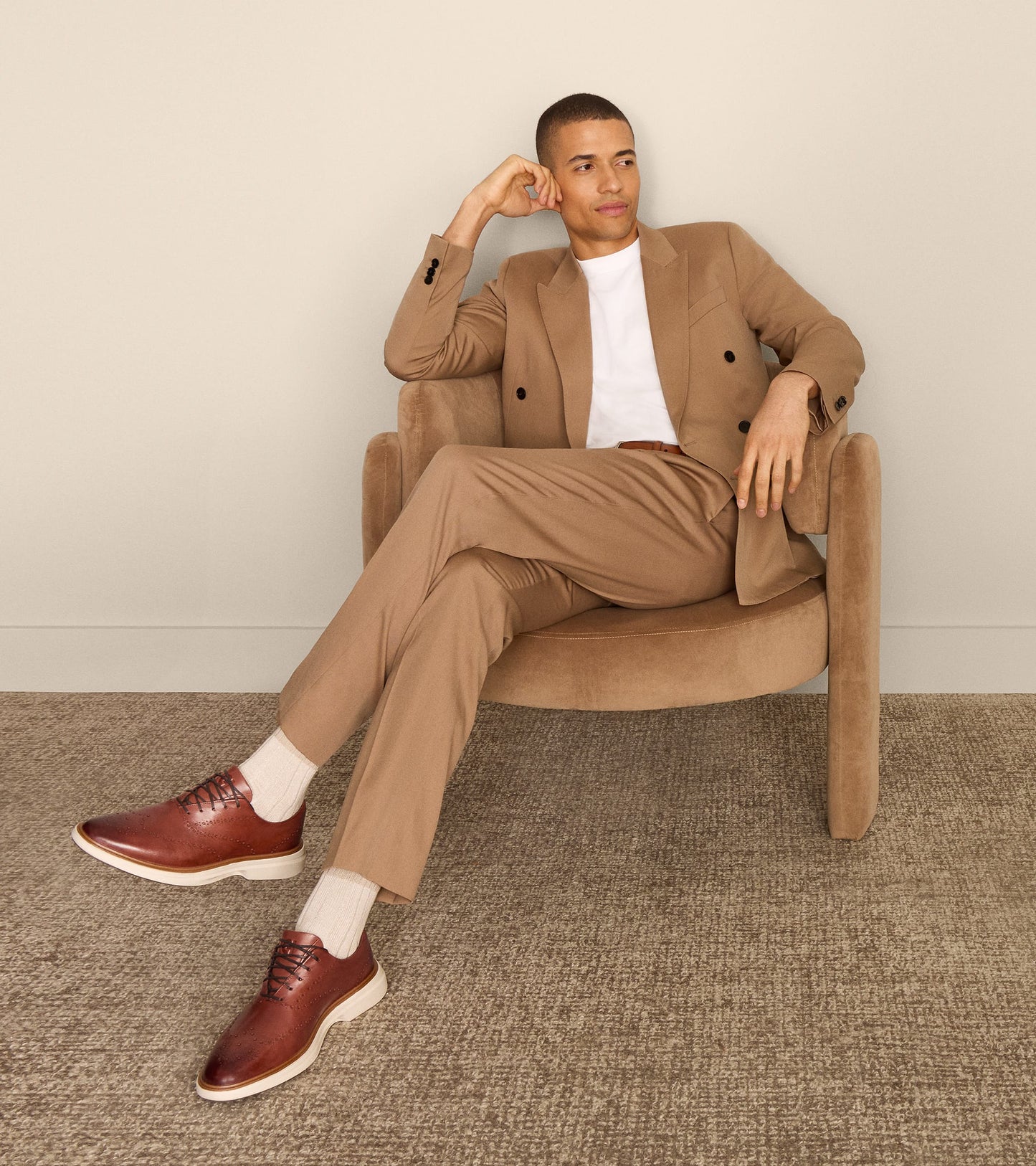 C41529:CH WOODBURY / DK NATURAL / IVORY