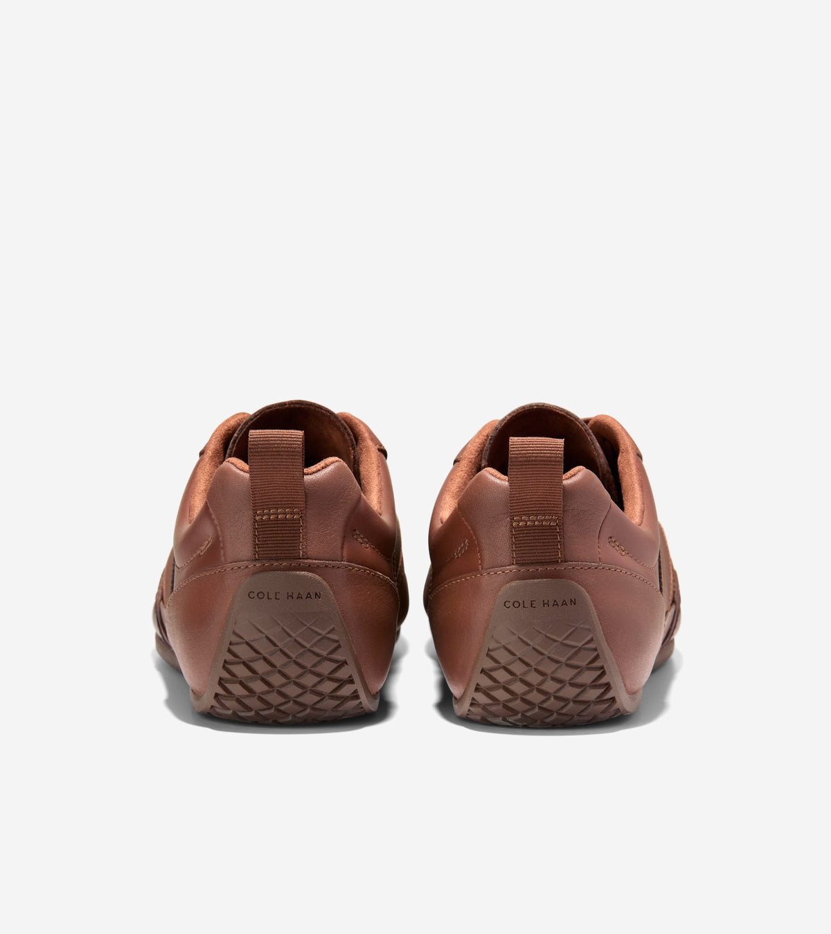 C42761:CH WOODBURY / CH TUSCAN SAND / CH MADEIRA