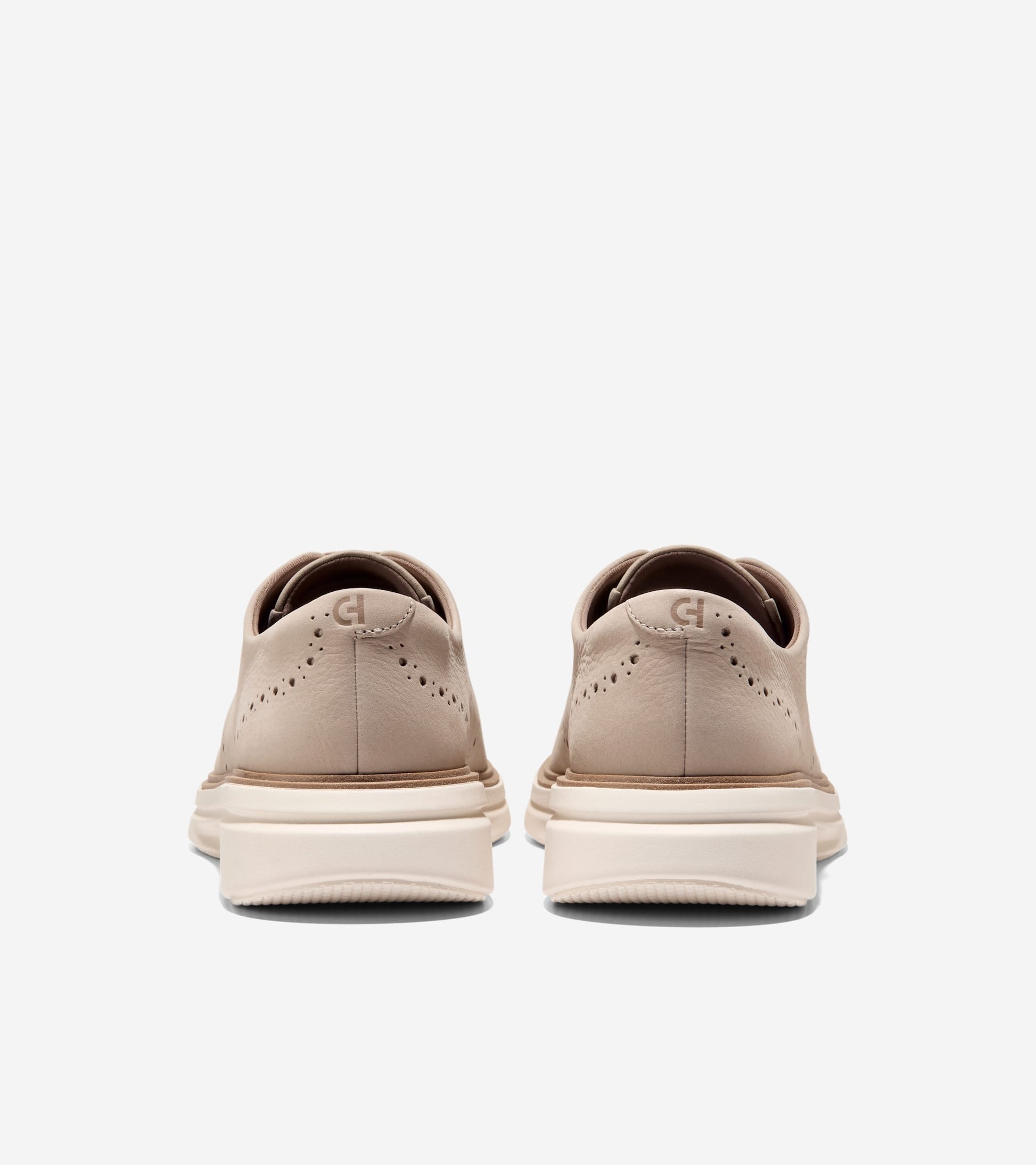C43242:OXFORD TAN NUBUCK / CH NATURAL / IVORY