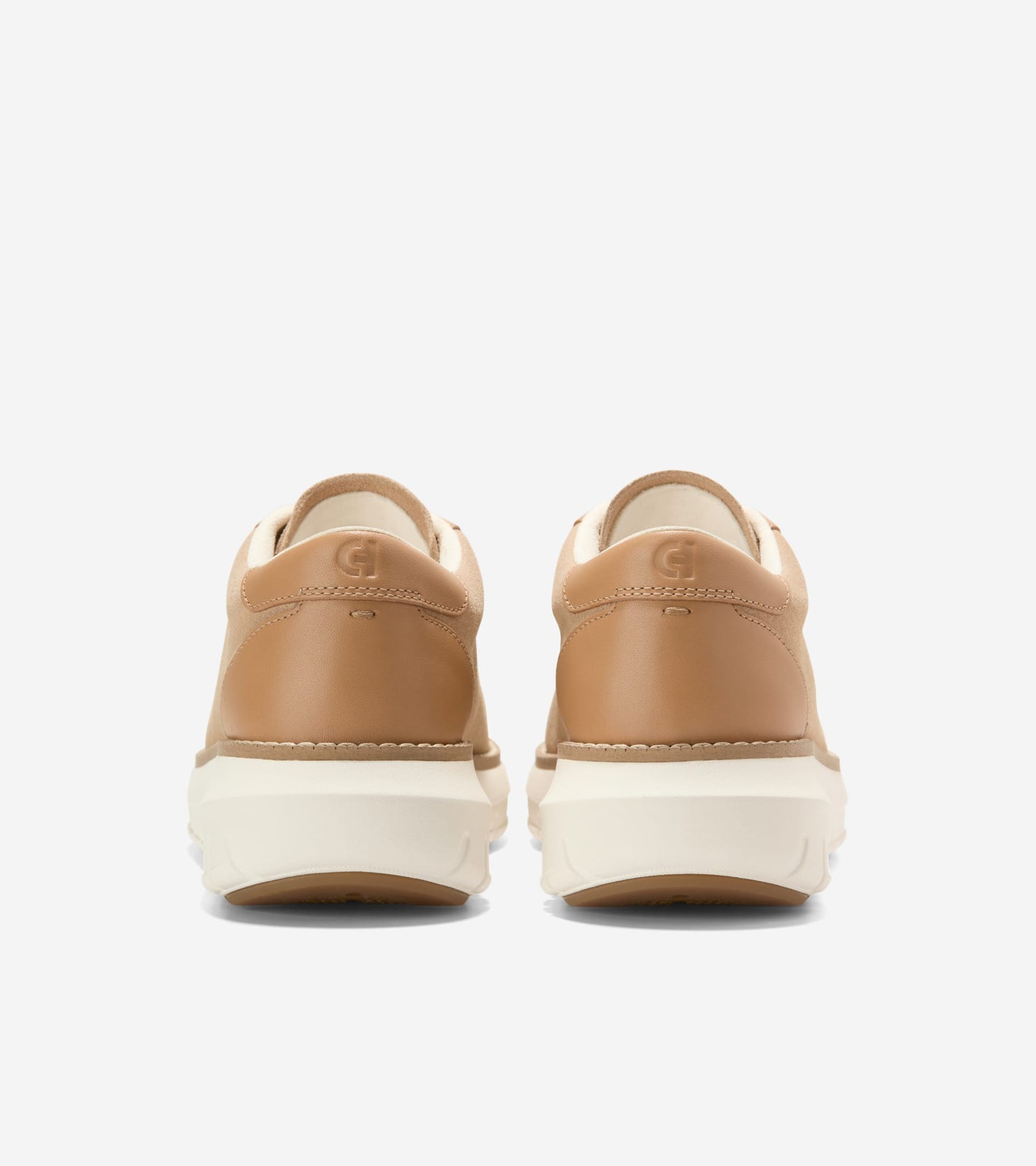 W35139:CH TUSHCAN SAND SUEDE/BISCUIT/IVORY