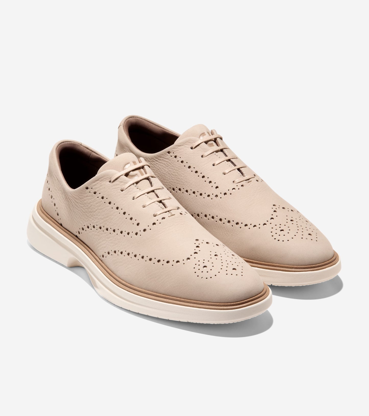 C43242:OXFORD TAN NUBUCK / CH NATURAL / IVORY