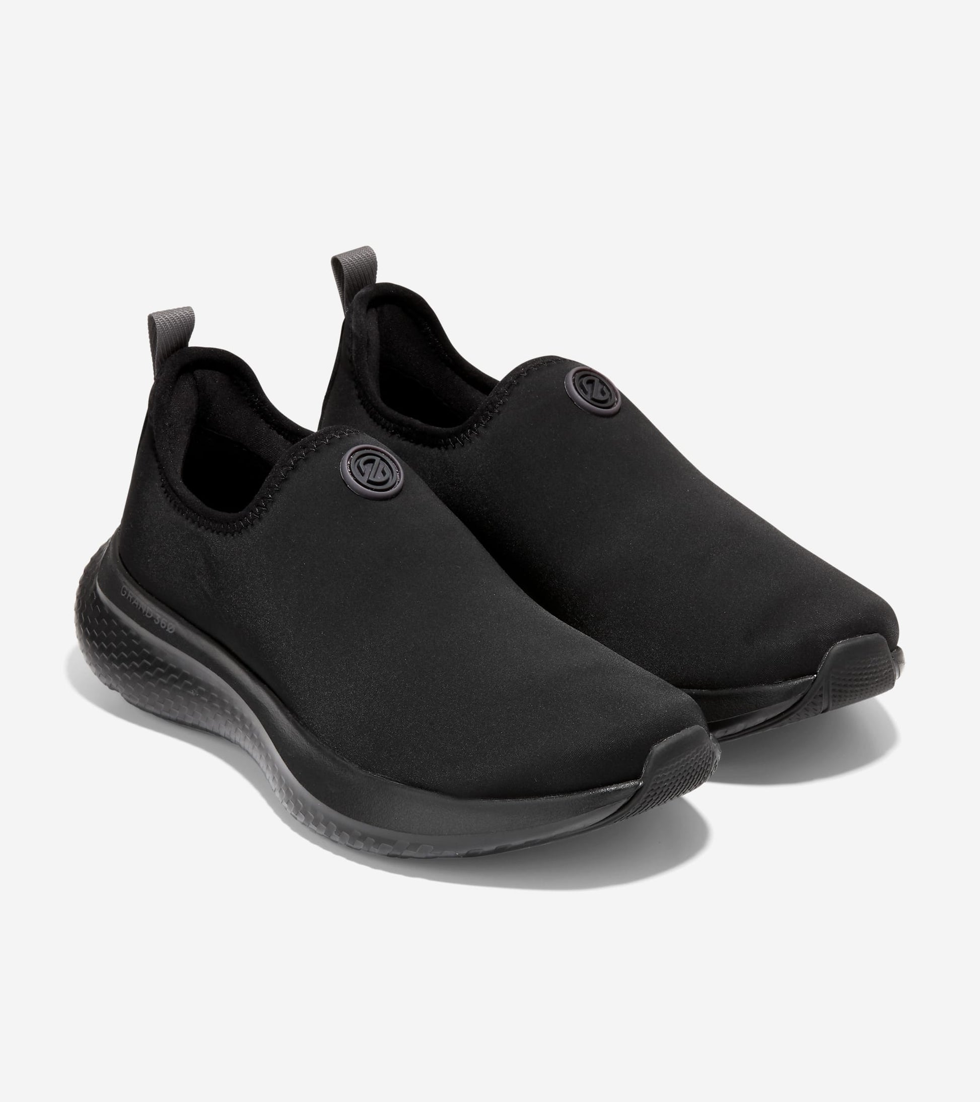 C37108:BLACK/BLACK/PAVEMENT